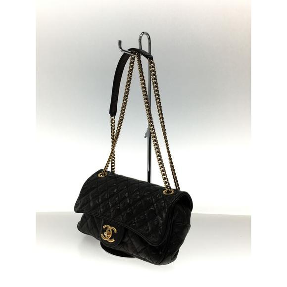 Chanel Matelasse Leather Chain Shoulder Bag - Picture 2 of 7